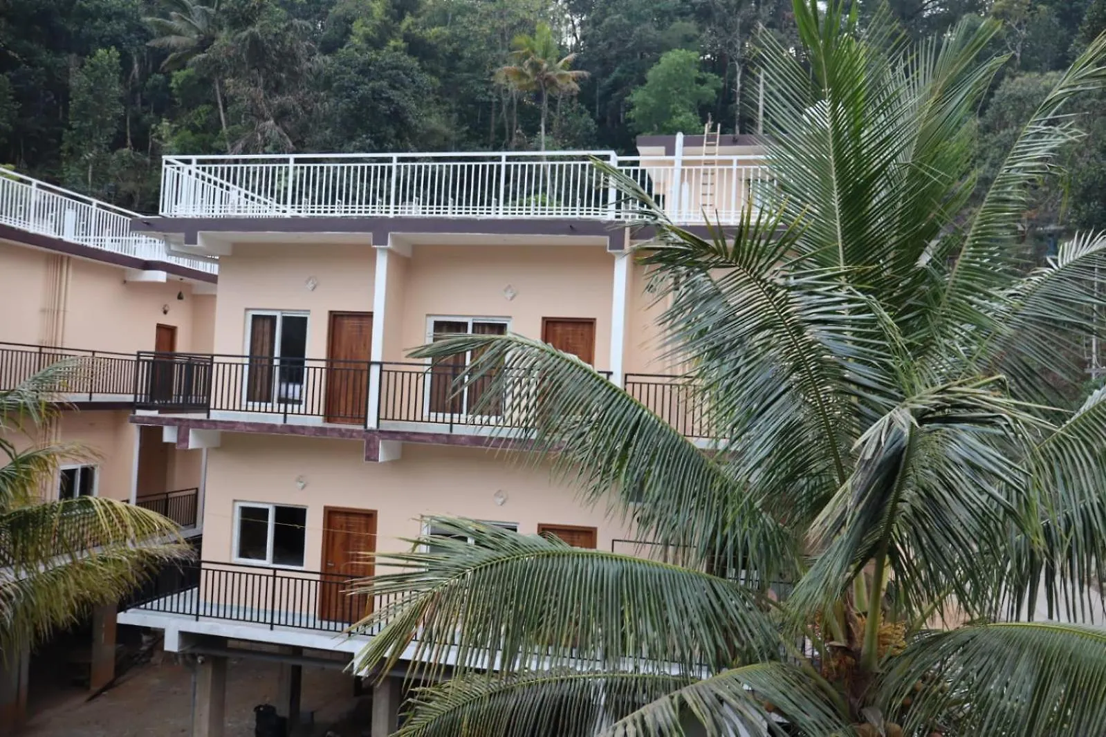 Rhythm Stays Munnar