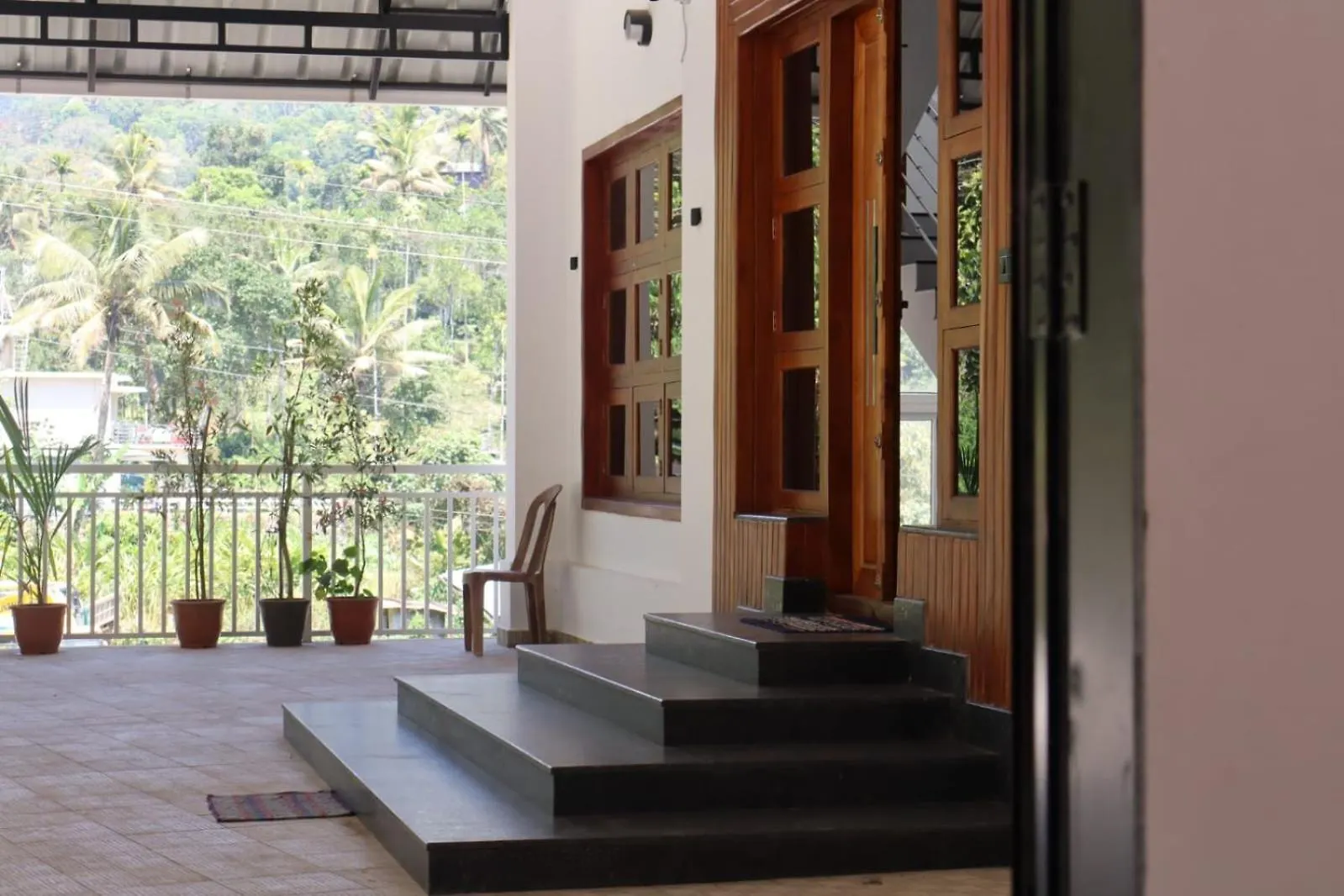 Hotel Rhythm Stays Munnar