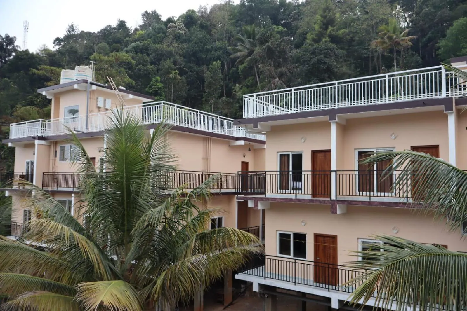 Rhythm Stays Munnar