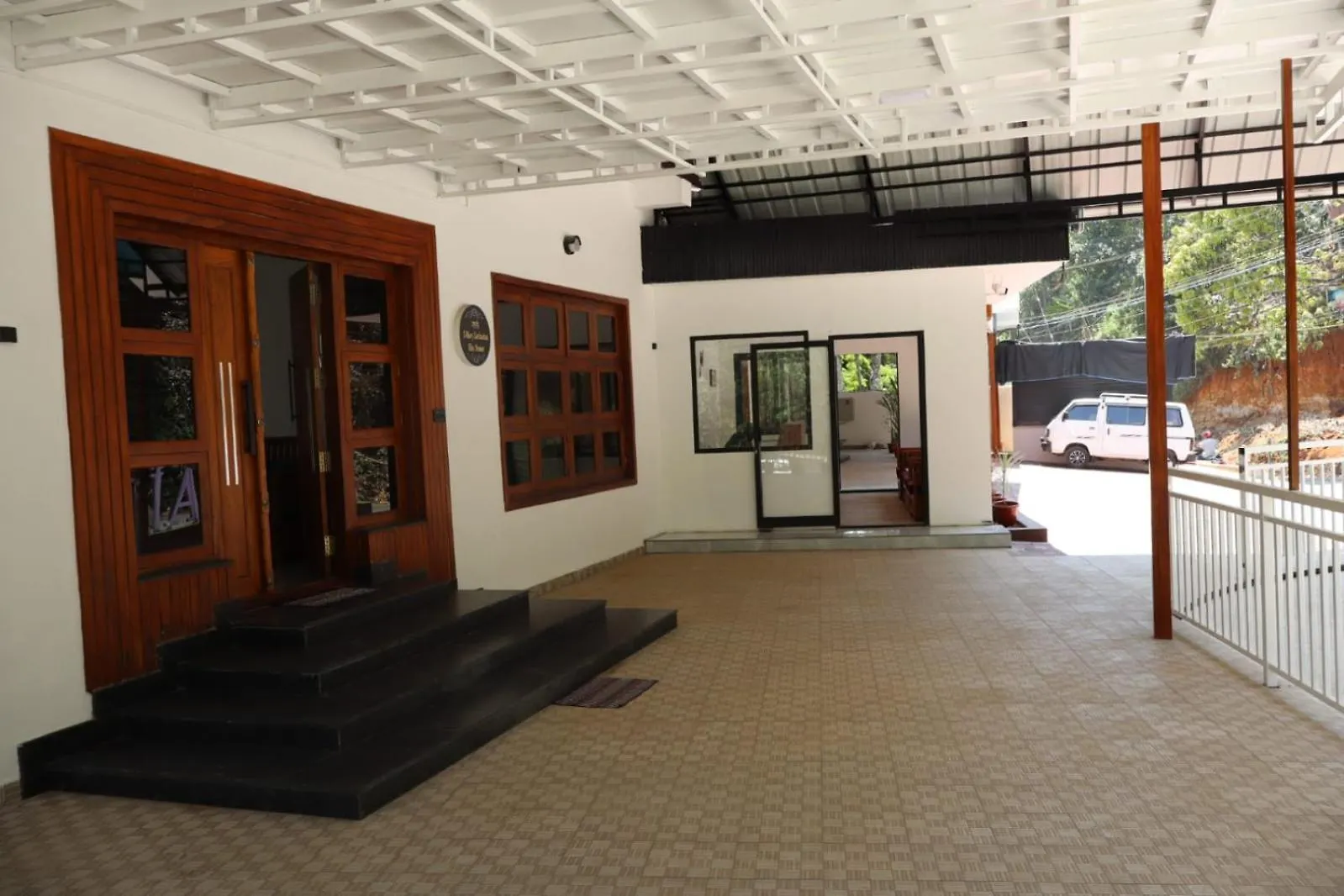 Rhythm Stays Munnar Hotel