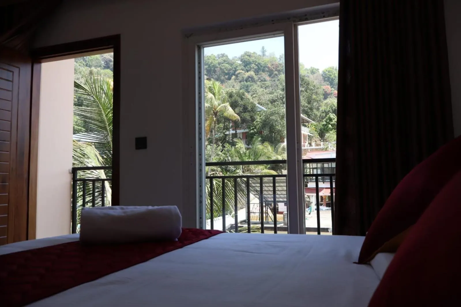 Hotel Rhythm Stays Munnar