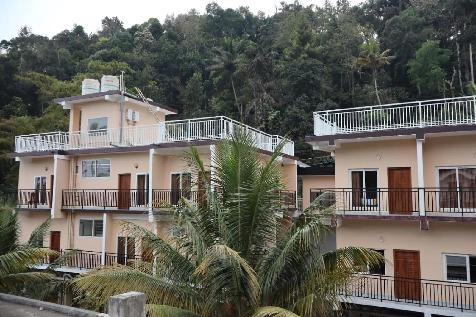 Hotel Rhythm Stays Munnar India