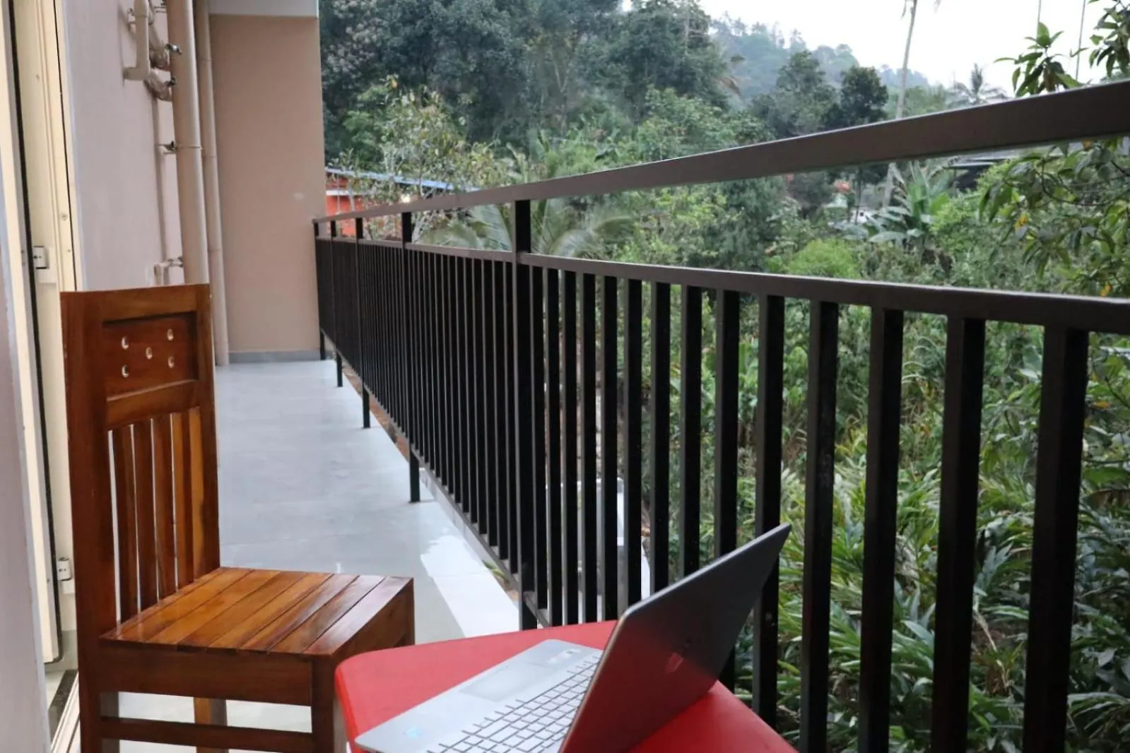 Rhythm Stays Munnar Hotel