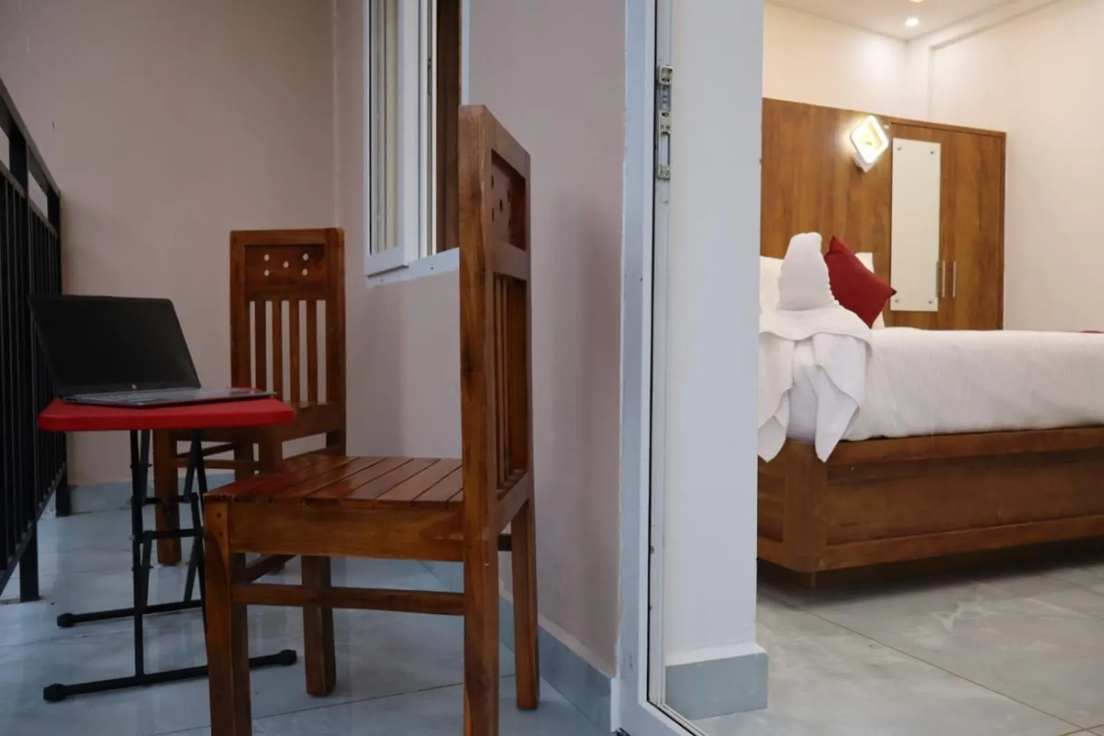 Rhythm Stays Munnar Hotel